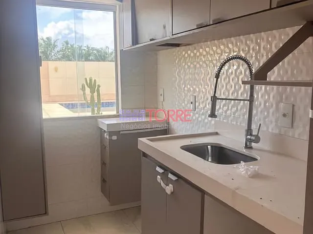 Casa 2 quartos e 2 banheiros, à venda, no bairro Olivença em Ilhéus