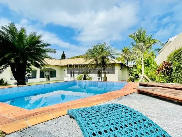 Casa com 1120m² 5 quartos e 3 banheiros, à venda, no bairro Jardim Acapulco em Guarujá