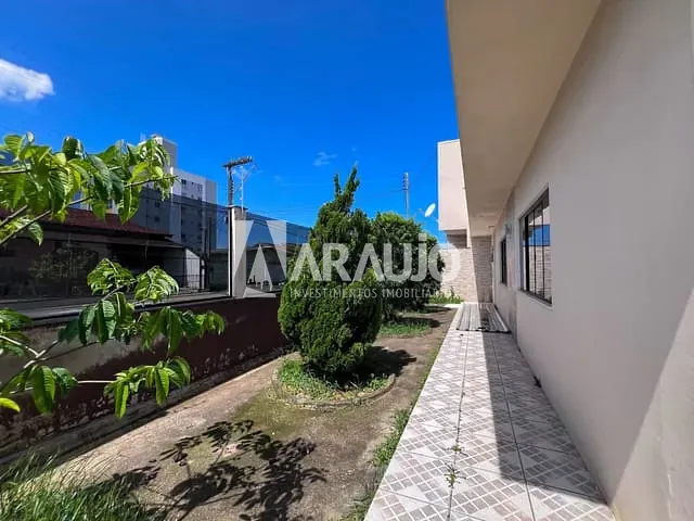 Casa com 303m² 3 quartos e 2 banheiros, à venda, no bairro Cordeiros em Itajaí