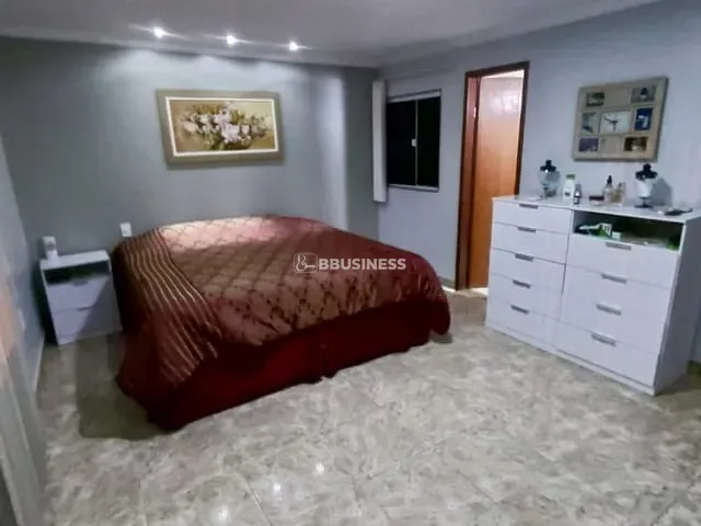 Casa com 190m² 2 quartos e 2 banheiros, à venda, no bairro Parque Imperial em Campos dos Goytacazes