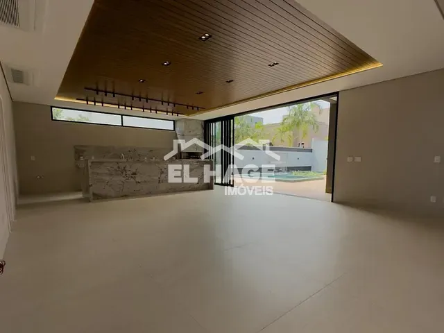 Casa com 720m² 4 quartos e 6 banheiros, à venda, no bairro Jardim Itália em Cuiabá