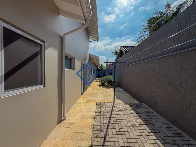 Casa com 810m² 4 quartos e 4 banheiros, à venda, no bairro Marambaia em Vinhedo
