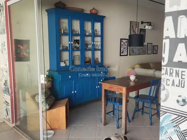 Casa com 250m² 3 quartos e 2 banheiros, à venda, no bairro Jardim das Tulipas em Holambra