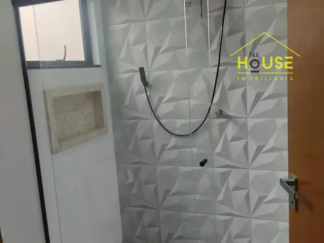 Casa com 256m², à venda, no bairro Jardim Residencial Vilar em Votuporanga