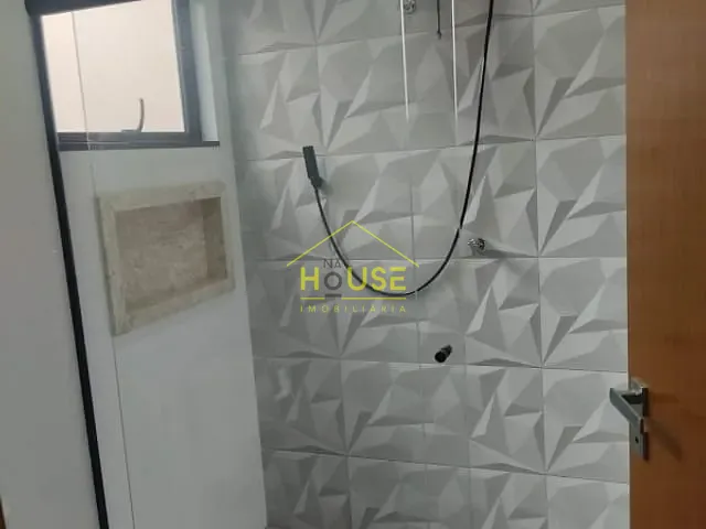 Casa com 256m², à venda, no bairro Jardim Residencial Vilar em Votuporanga