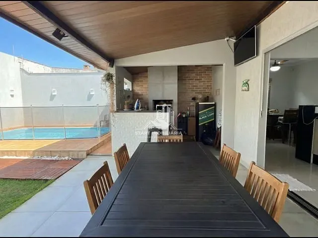 Casa com 261m² 3 quartos e 2 banheiros, à venda, no bairro Nosso Teto em Pederneiras