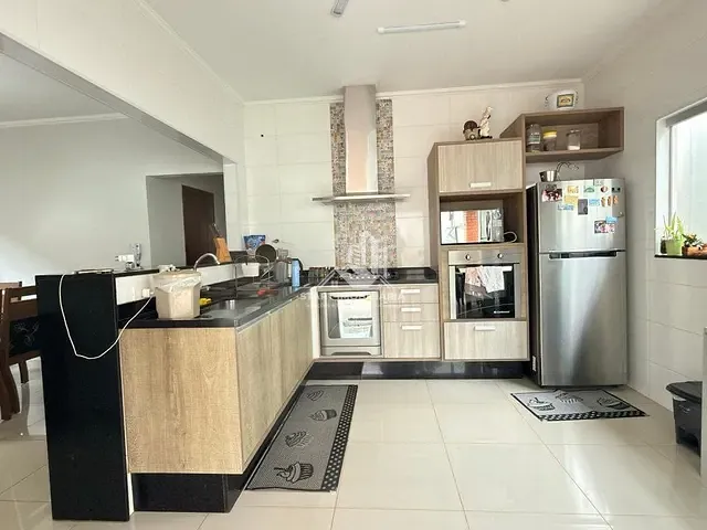 Casa com 261m² 3 quartos e 2 banheiros, à venda, no bairro Nosso Teto em Pederneiras