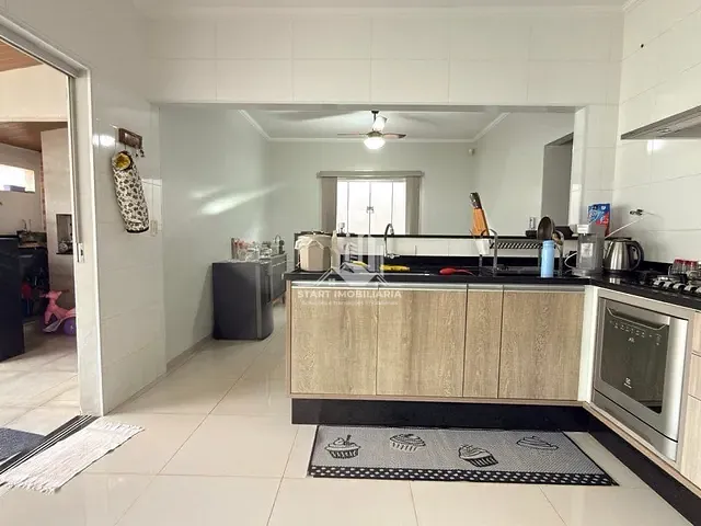 Casa com 261m² 3 quartos e 2 banheiros, à venda, no bairro Nosso Teto em Pederneiras