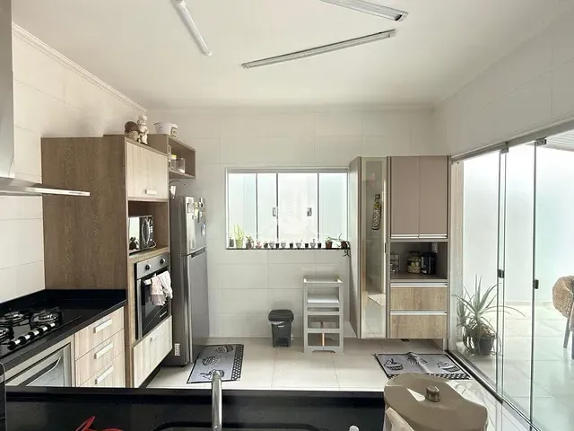 Casa com 261m² 3 quartos e 2 banheiros, à venda, no bairro Nosso Teto em Pederneiras