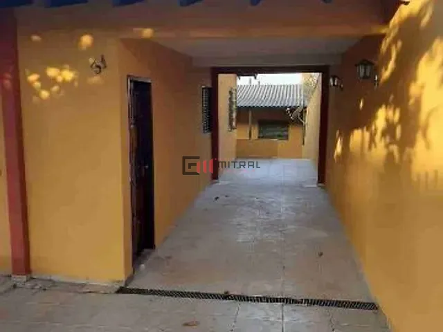 Casa 3 quartos e 1 banheiro, à venda, no bairro Coliseu em Londrina