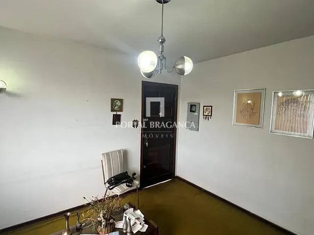 Casa com 92m² 3 quartos e 3 banheiros, à venda, no bairro Centro em Bragança Paulista