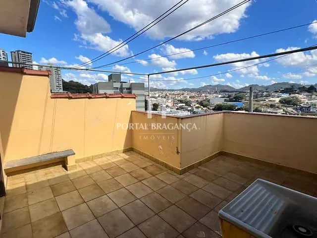 Casa com 92m² 3 quartos e 3 banheiros, à venda, no bairro Centro em Bragança Paulista