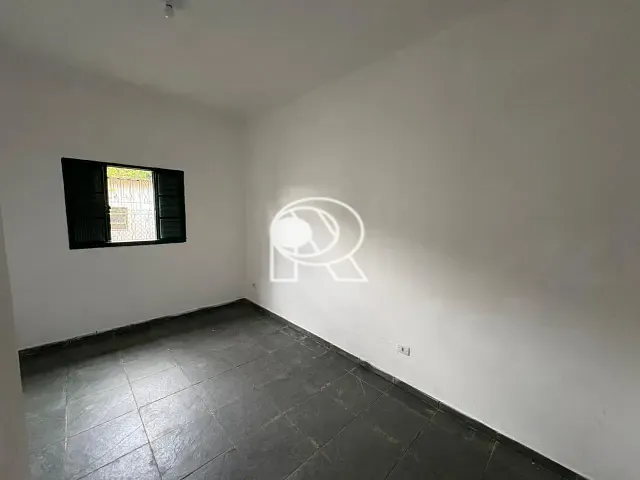 Casa 2 quartos e 1 banheiro, para alugar, no bairro Jardim das Palmeiras em Registro