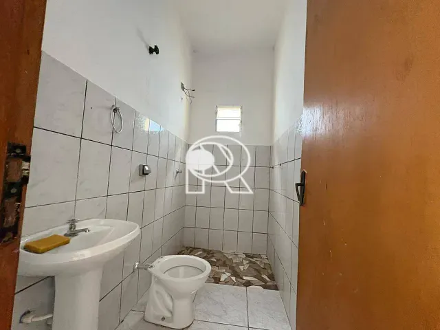 Casa 2 quartos e 1 banheiro, para alugar, no bairro Jardim das Palmeiras em Registro