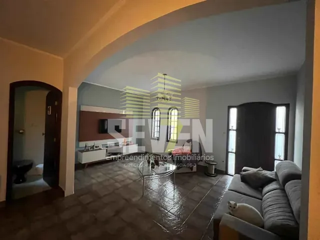 Casa com 280m², à venda ou para alugar, no bairro Parque Jardim Europa em Bauru
