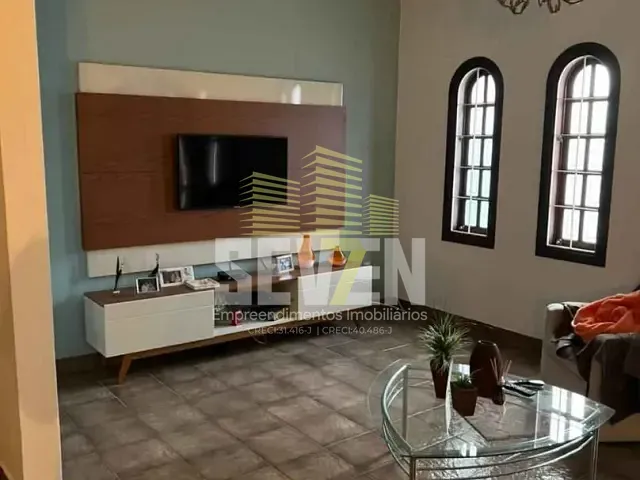 Casa com 280m², à venda ou para alugar, no bairro Parque Jardim Europa em Bauru