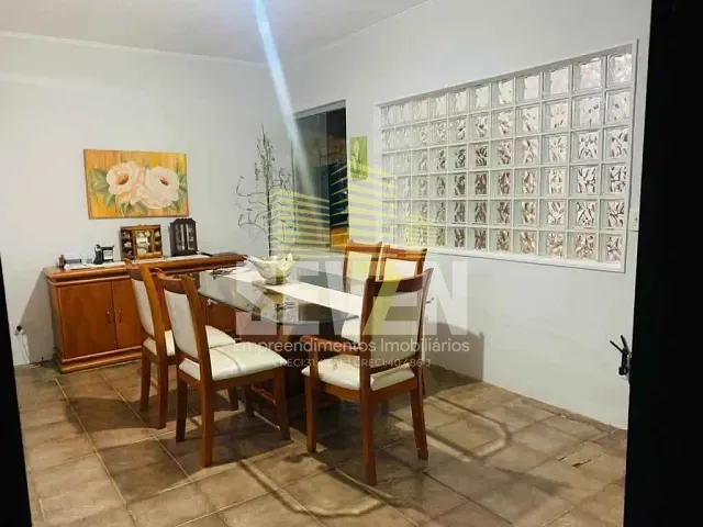 Casa com 280m², à venda ou para alugar, no bairro Parque Jardim Europa em Bauru