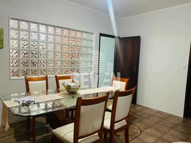 Casa com 280m², à venda ou para alugar, no bairro Parque Jardim Europa em Bauru