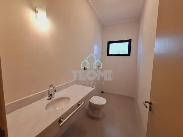 Casa com 300m² 3 quartos e 3 banheiros, à venda, no bairro Jardim Santa Tereza em Taubaté