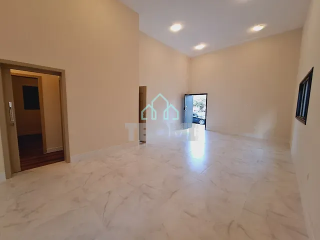 Casa com 300m² 3 quartos e 3 banheiros, à venda, no bairro Jardim Santa Tereza em Taubaté