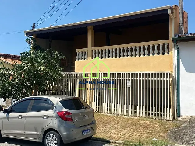 Casa com 225m² 4 quartos e 2 banheiros, à venda, no bairro Chácara Santa Luzia em Taubaté