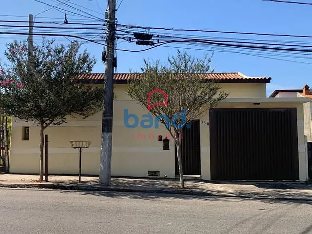 Casa com 275m² 3 quartos e 2 banheiros, à venda, no bairro Jardim Julita em Porto Feliz