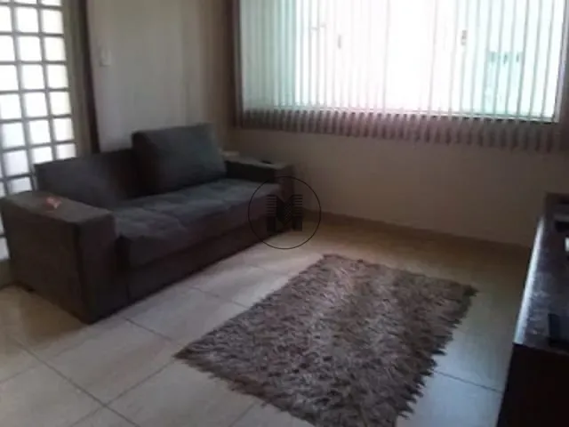 Casa com 0m² 4 quartos e 2 banheiros, à venda, no bairro São Benedito em Guaratinguetá