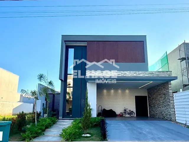 Casa com 300m² 4 quartos e 5 banheiros, à venda, no bairro Jardim Itália em Cuiabá