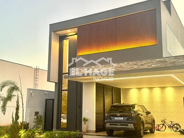 Casa com 300m² 4 quartos e 5 banheiros, à venda, no bairro Jardim Itália em Cuiabá