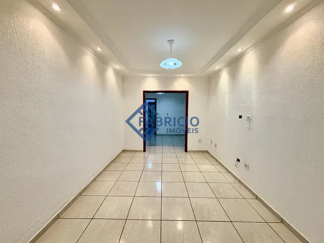 Casa com 180m² 3 quartos e 2 banheiros, para alugar, no bairro Nova Vinhedo em Vinhedo