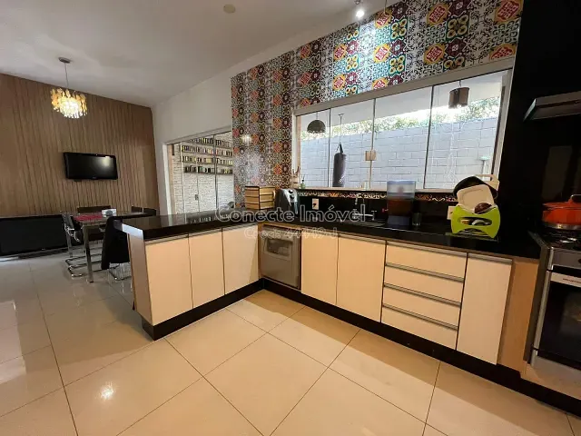 Casa com 408m² 3 quartos e 3 banheiros, à venda, no bairro Condomínio Primavera em Jaguariúna