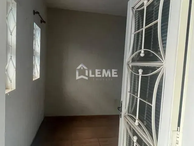 Casa 2 quartos e 2 banheiros, à venda, no bairro Vila Lambari em Mococa