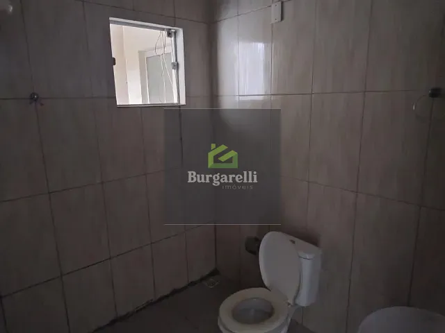 Casa 2 quartos e 1 banheiro, para alugar, no bairro Residencial Tipuana em Lavras