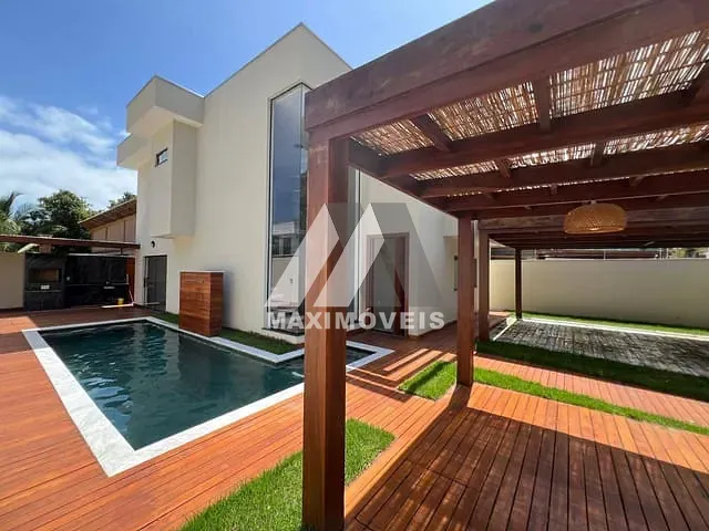 Casa com 300m² 4 quartos e 5 banheiros, à venda, no bairro Arraial D'Ajuda em Porto Seguro