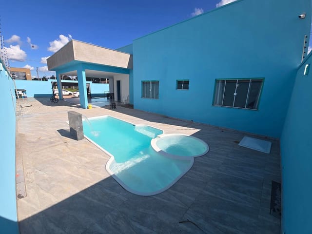 Casa com 475m² 2 quartos e 2 banheiros, à venda, no bairro Setor Comercial em Sinop
