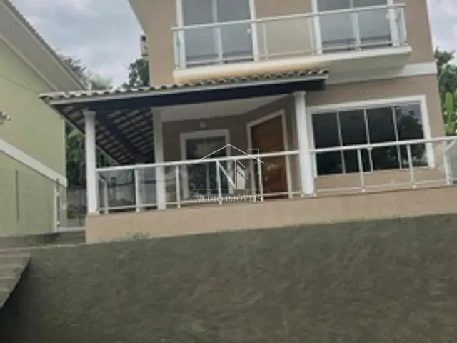 Casa 4 quartos e 2 banheiros, à venda, no bairro Flamengo em Maricá