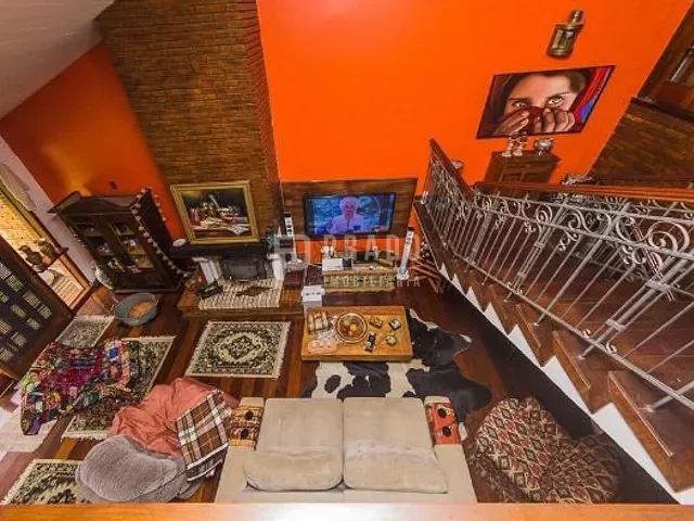 Casa 3 quartos e 6 banheiros, à venda, no bairro Três Vendas em Pelotas