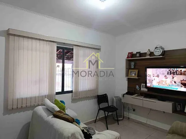 Casa com 250m² 2 quartos e 1 banheiro, à venda, no bairro Jardim Planalto em Guaxupé