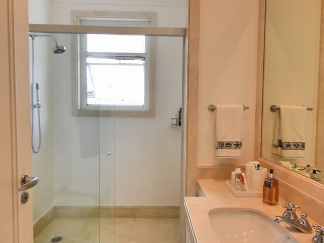 Casa com 546m² 4 quartos e 4 banheiros, à venda, no bairro Fazenda Morumbi em São Paulo