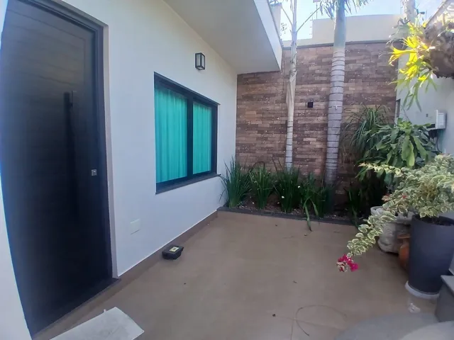 Casa com 300m² 3 quartos e 3 banheiros, à venda ou para alugar, no bairro Riviera de São João em São João da Boa Vista