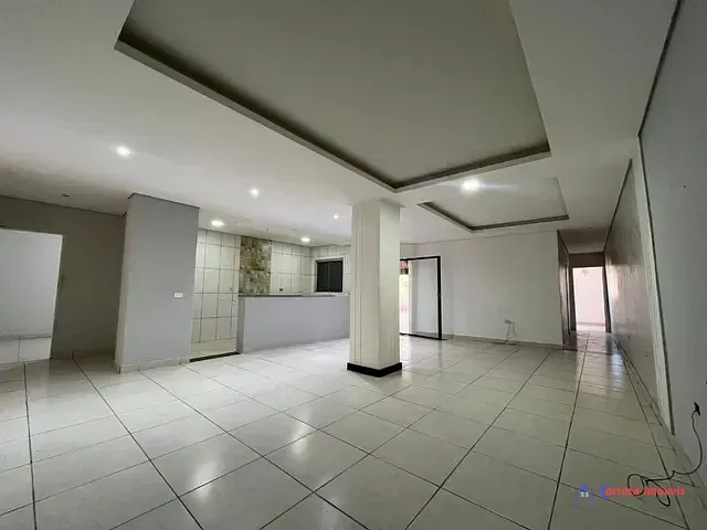 Casa com 336m² 3 quartos e 1 banheiro, à venda, no bairro Carioca em Três Lagoas