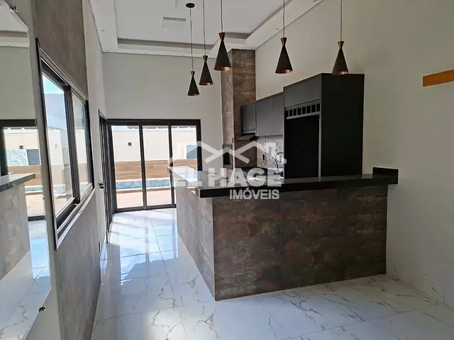 Casa com 250m² 3 quartos e 2 banheiros, à venda, no bairro Loteamento Salvador Costa Marques em Cuiabá