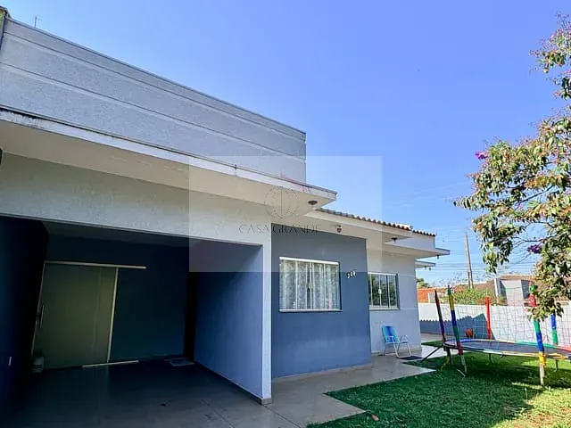 Casa com 150m² 2 quartos e 1 banheiro, à venda, no bairro Jardim Marabu em Rolândia