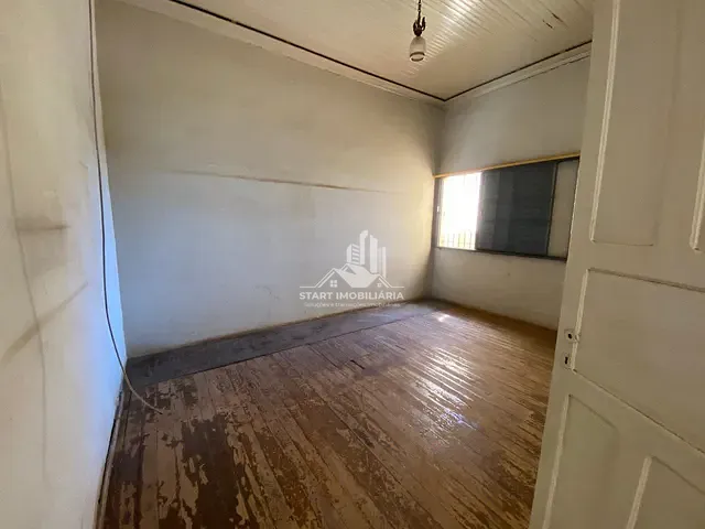 Casa 3 quartos e 1 banheiro, para alugar, no bairro Centro em Pederneiras