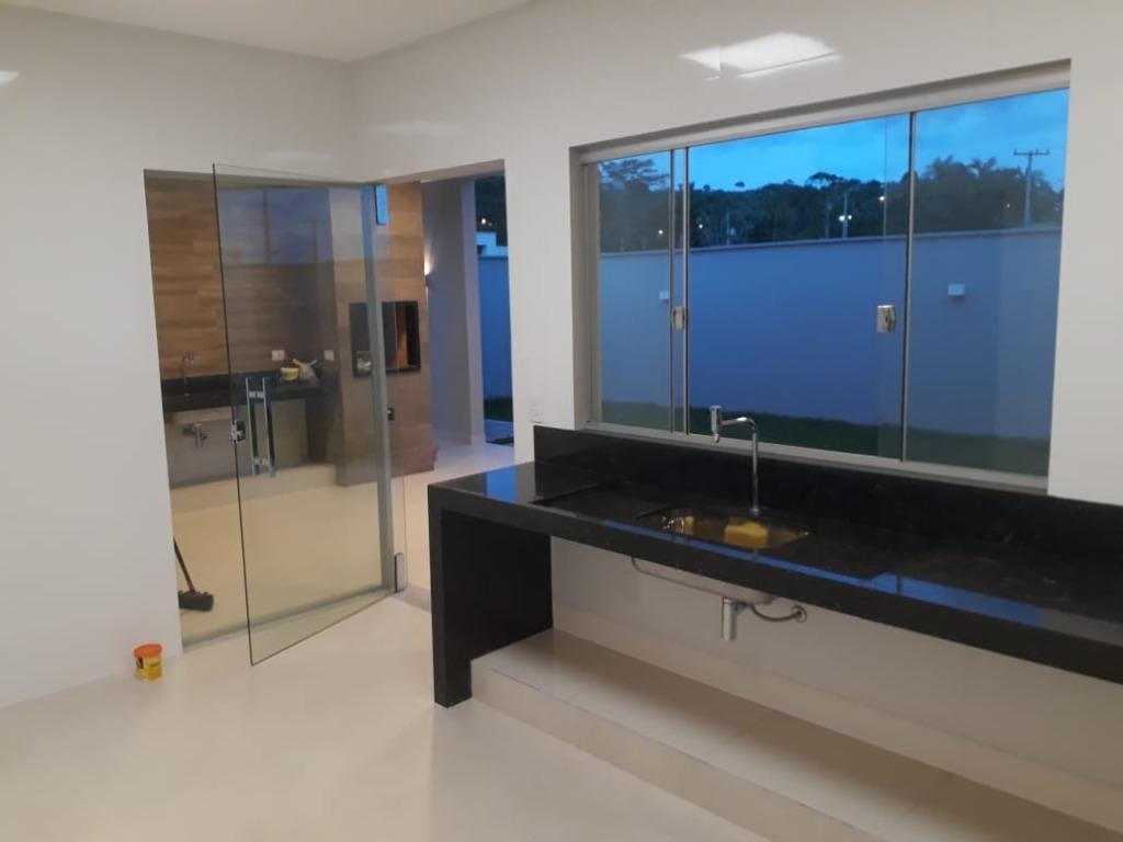 Casa à venda com 3 quartos, 200m² - Foto 10