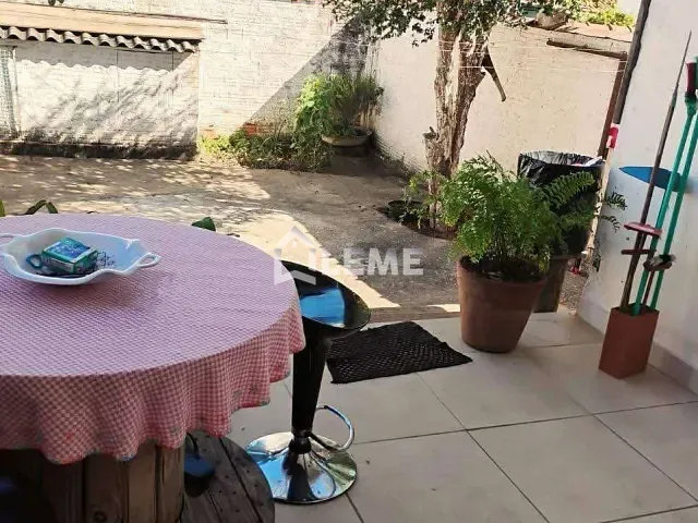 Casa 3 quartos e 2 banheiros, à venda, no bairro Vila Santa Rosa em Mococa