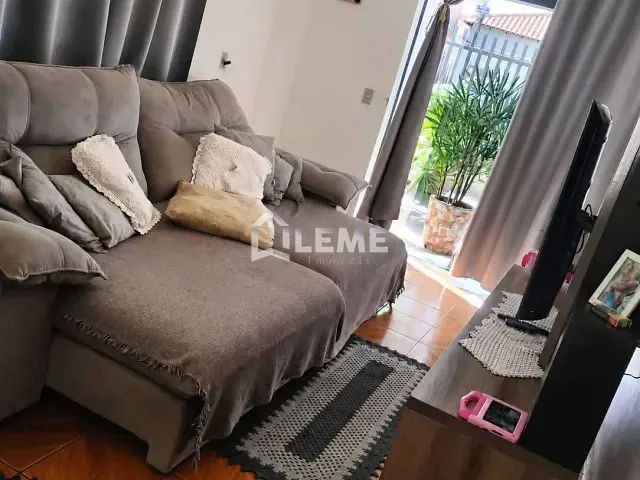 Casa 3 quartos e 2 banheiros, à venda, no bairro Vila Santa Rosa em Mococa