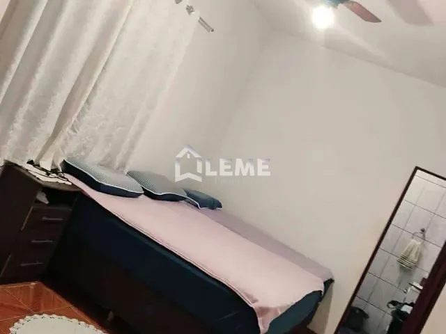 Casa 3 quartos e 2 banheiros, à venda, no bairro Vila Santa Rosa em Mococa