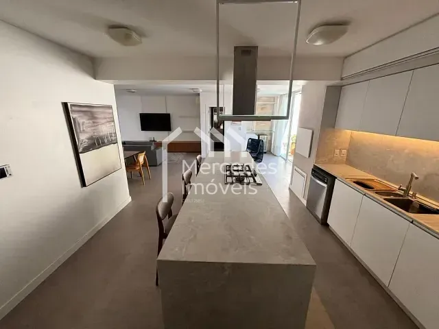 Casa com 441m² 3 quartos e 6 banheiros, à venda, no bairro Cabeçudas em Itajaí