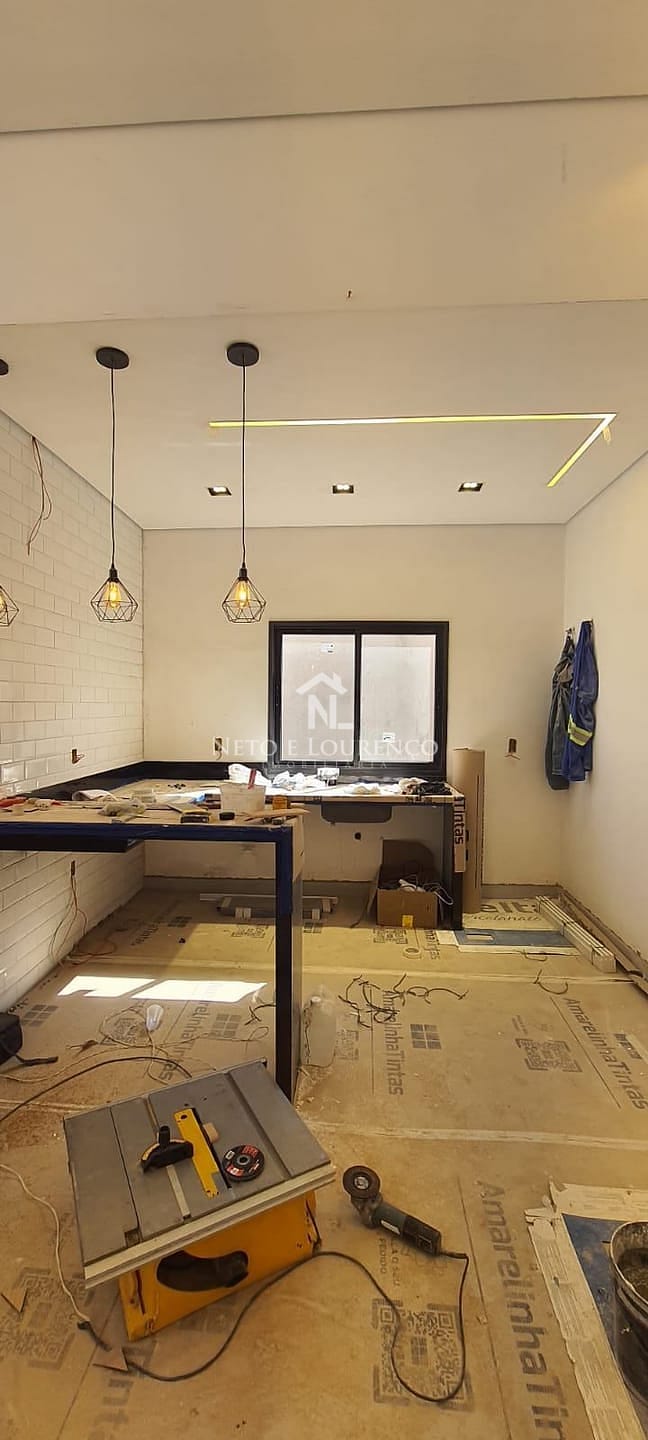 Casa à venda com 3 quartos, 80m² - Foto 4